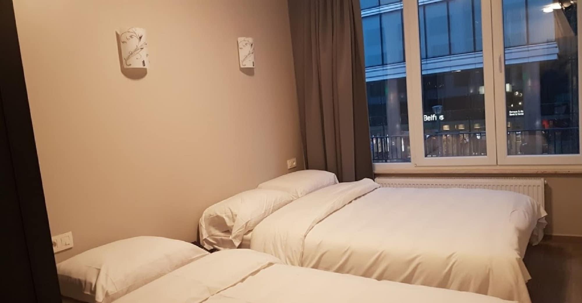 โฮเต็ล ซิตี้เซ็นเตอร์ Hotel Saint-Josse-ten-Noode ภายนอก รูปภาพ