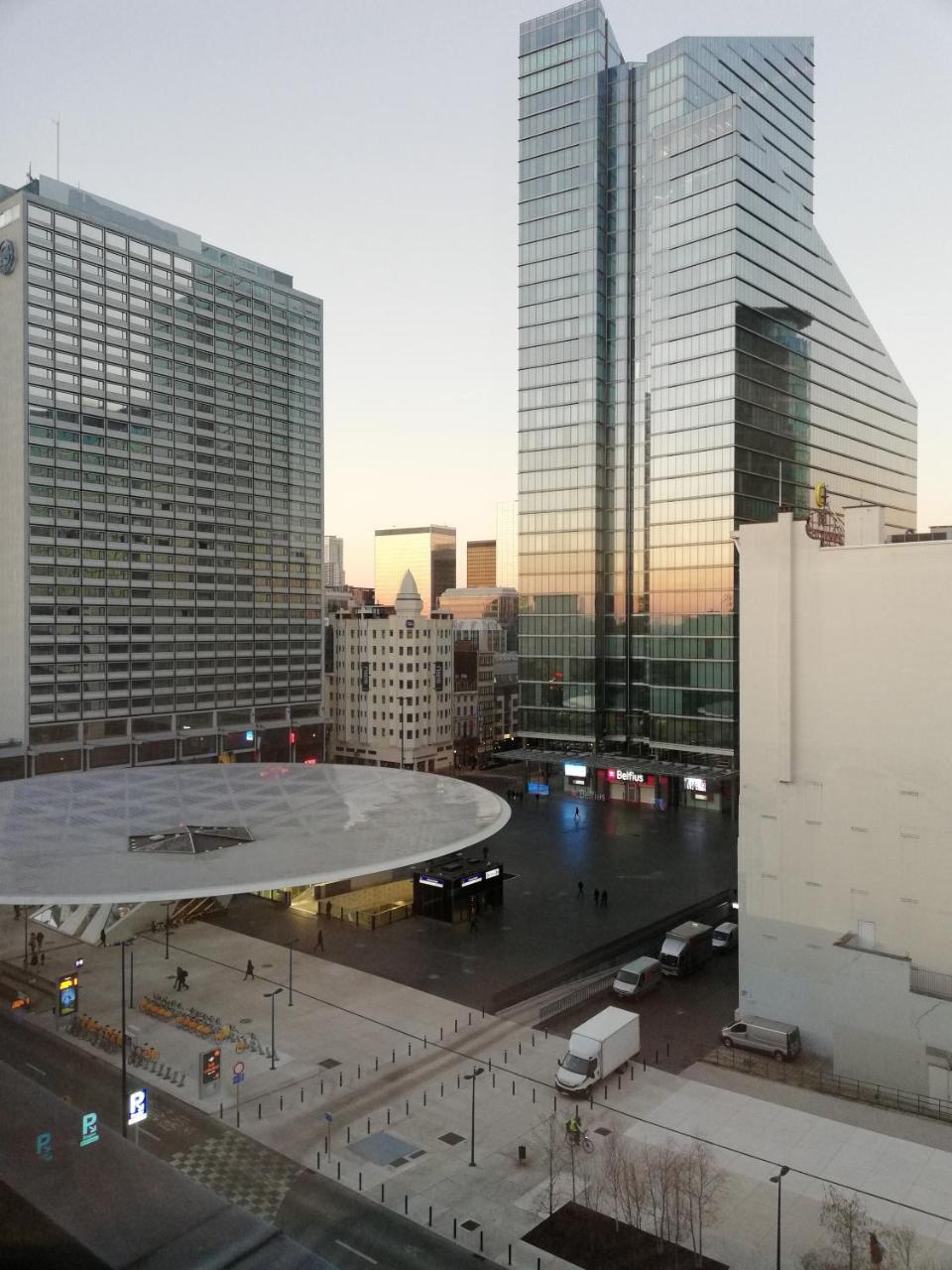 โฮเต็ล ซิตี้เซ็นเตอร์ Hotel Saint-Josse-ten-Noode ภายนอก รูปภาพ